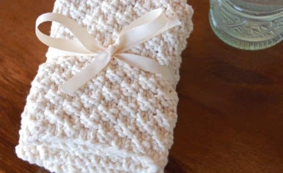 Hand Knit Washcloths are perfect for gift giving or for use in your own bathroom. A simple pattern for the novice or experienced knitter.