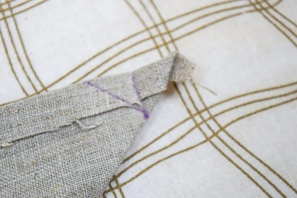 DIY Cocktail Napkins: Linen with Crocheted Edge · Nourish and Nestle