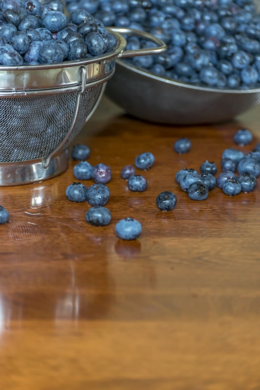 Blueberry Jam Recipe with Chamomile: fresh picked blueberries
