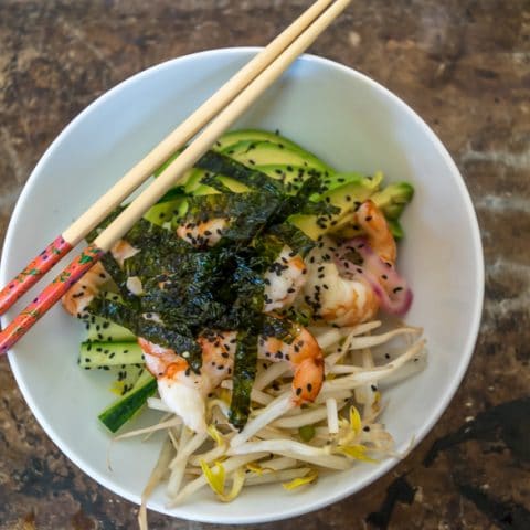 A very easy dinner recipe for a healthy and light, gluten-free Shrimp Sushi Bowl that can be customized for each taste. Delicious Asian-marinated shrimp make this recipe outstanding.