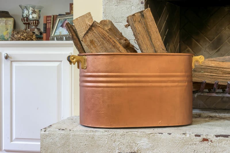 Use Modern Masters paint and primer to upcycle & put faux copper finish on old metal tub, turning it into a beautiful 'copper' wash tub for your home decor. Easy DIY Project!