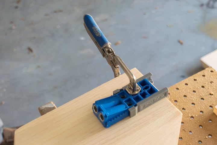 How to build a console table: Kreg jig on table legs
