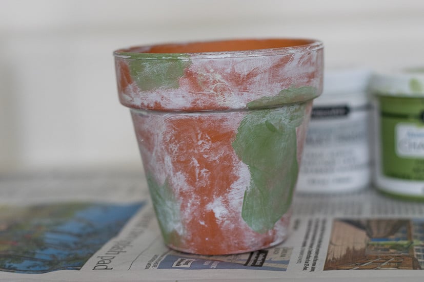 Aged Terra Cotta Pot: How to use paint to age clay pots