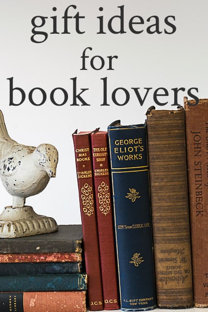 Gift ideas for book lovers: Stack of books Pinterest Pin