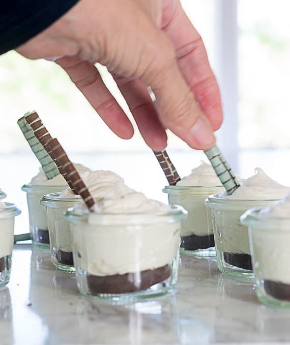 Mini White Chocolate Mint Mousse · Nourish and Nestle