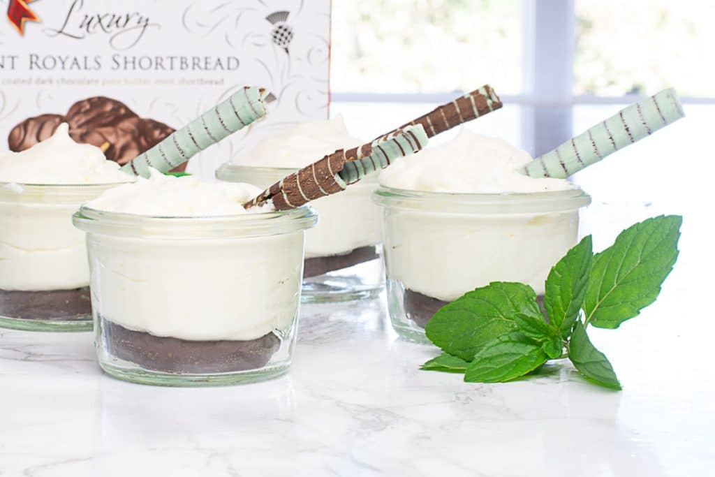 White chocolate Mousse in cups