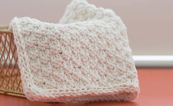 Washcloth with Applied I-Cord