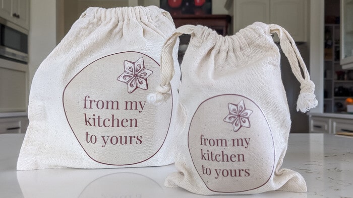 Canvas bags with the logo 'from my kitchen to yours'