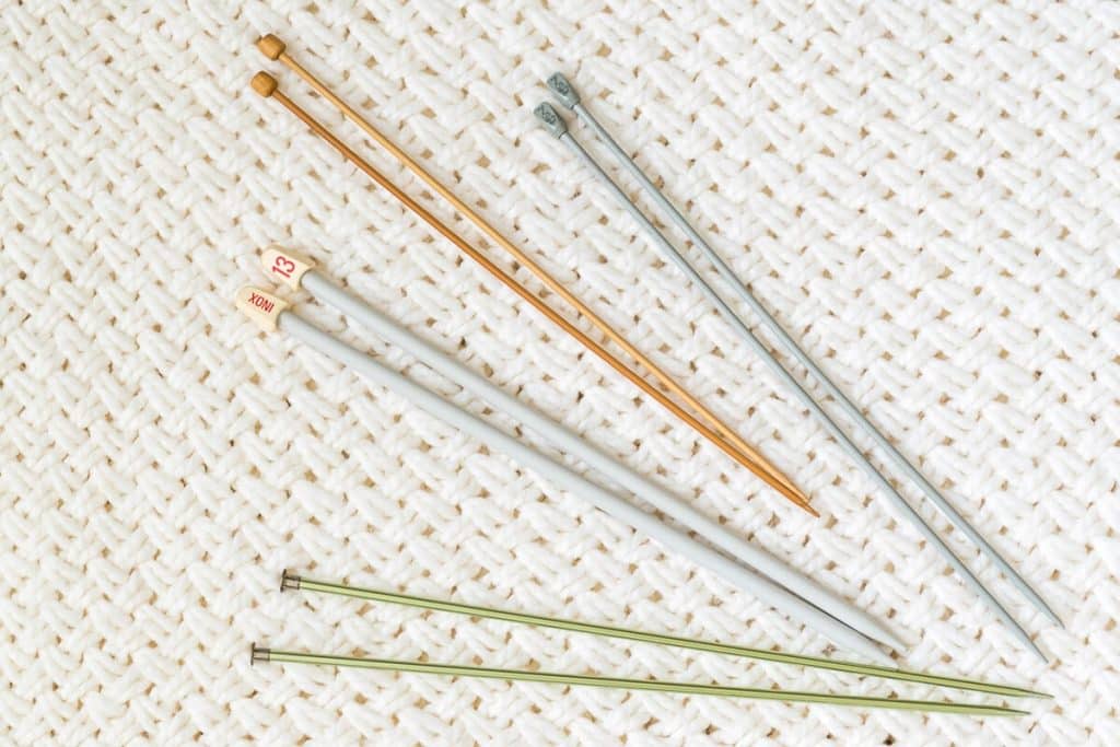 Different Knitting Needle Materials.