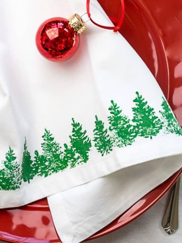 Stamped Fabric Napkins for Christmas Story