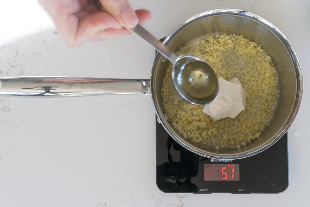 Add oil to saucepan.