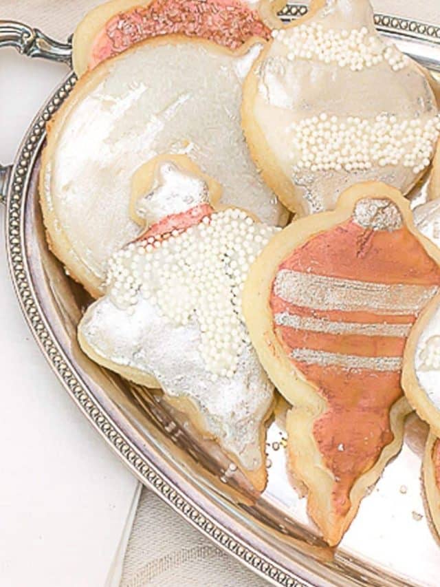 Painted Metallic Sugar Cookies Story
