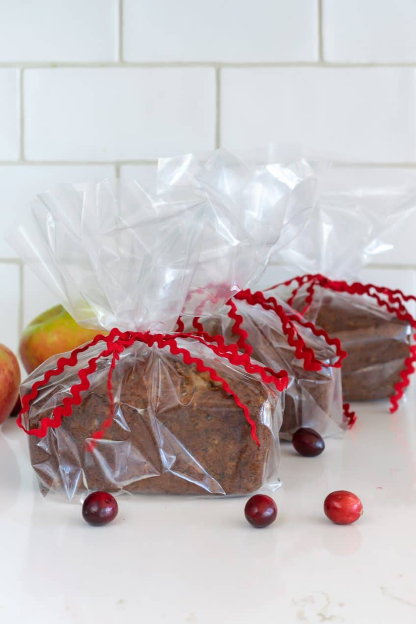 Cranberry Apple and Banana Bread · Nourish and Nestle