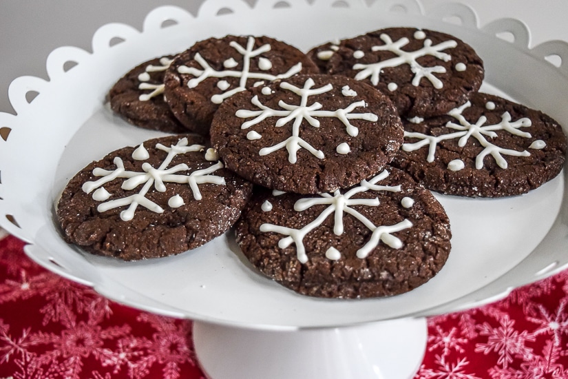 Plate of chocolate cookies