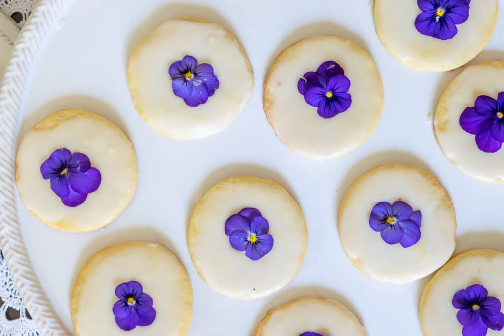 lemon icebox cookies with pansies