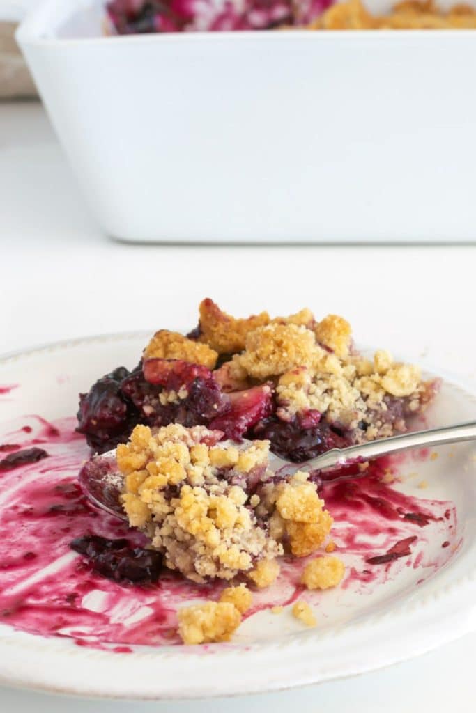 blueberry apple crumble