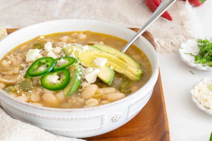 Healthy White Chicken Chili · Nourish and Nestle