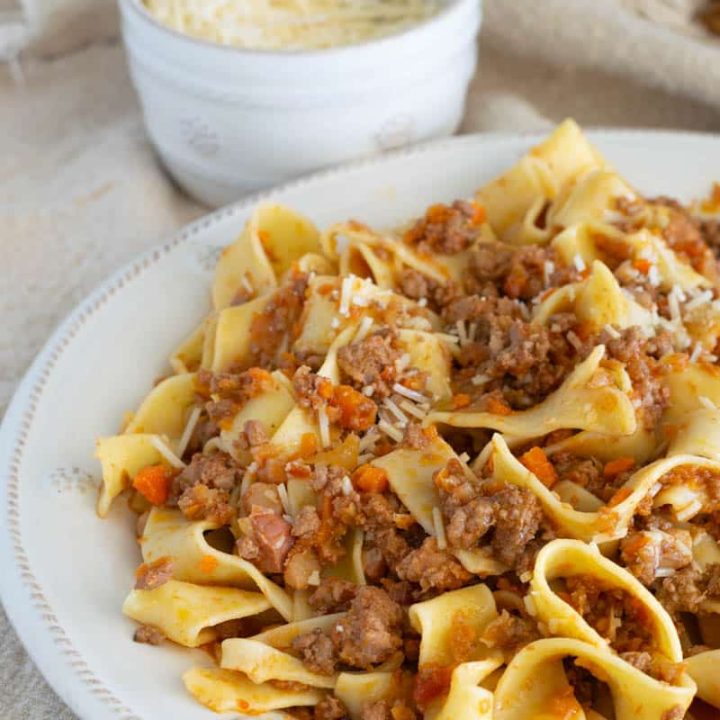 Authentic Bolognese Sauce (Ragù alla Bolognese) · Nourish and Nestle