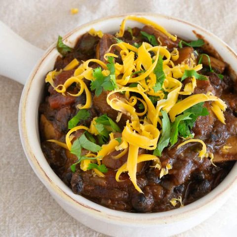 Butternut Squash Chili with Black Beans · Nourish and Nestle