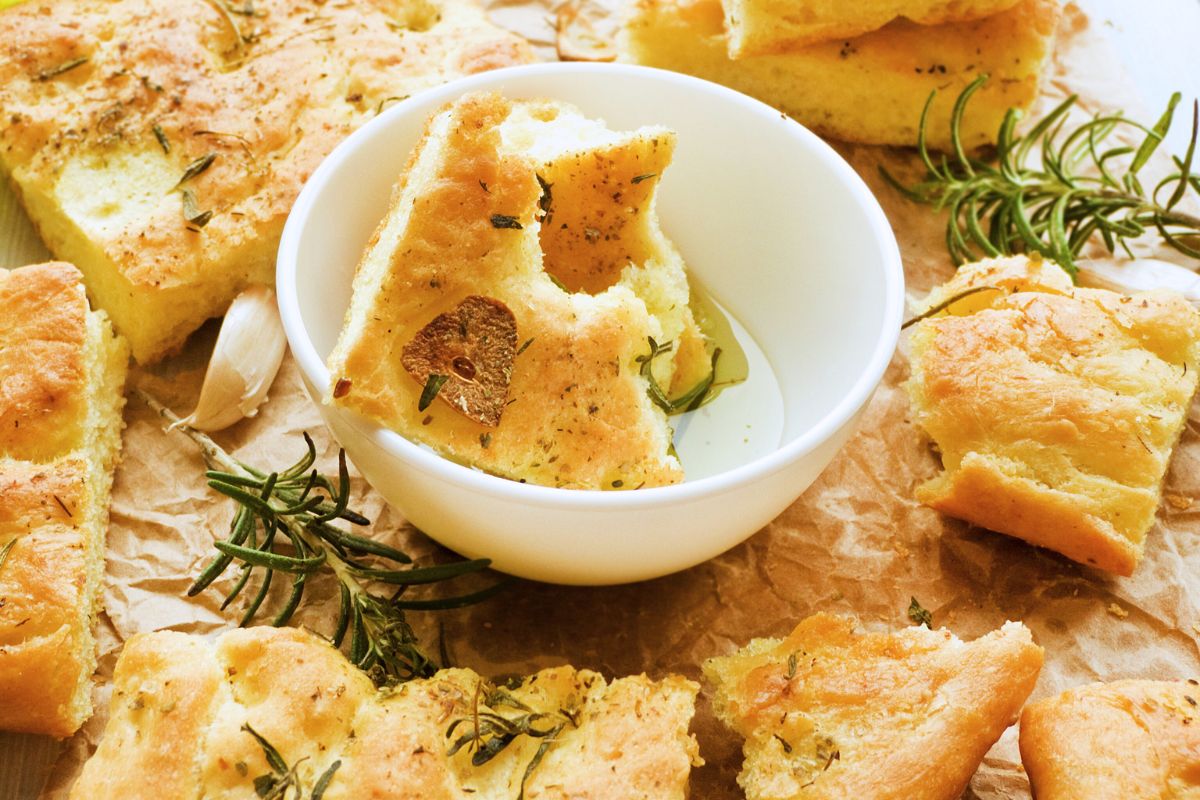 focaccia with oil.