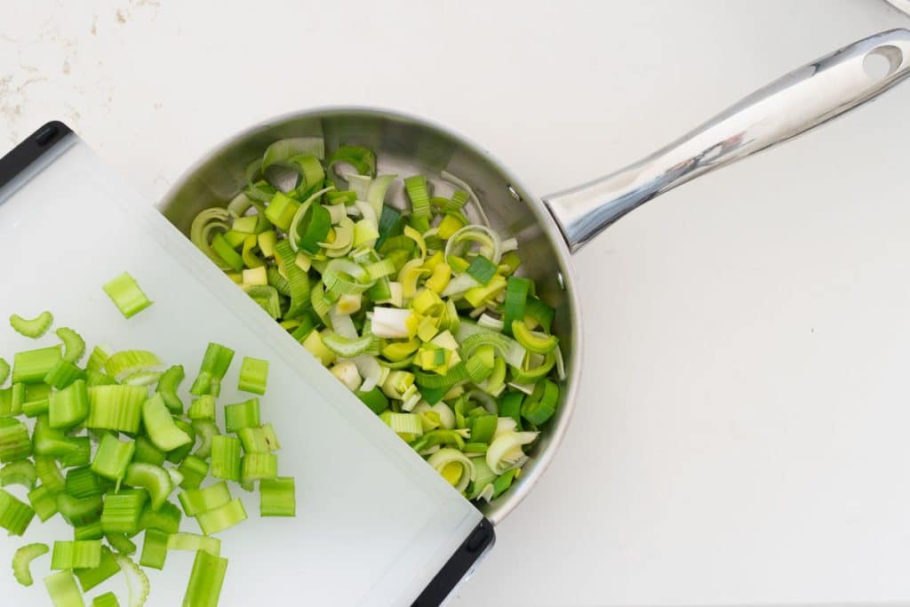 add celery to leeks in pan.