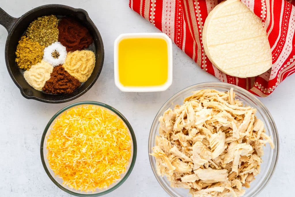 Ingredients for shredded chicken tacos recipe.