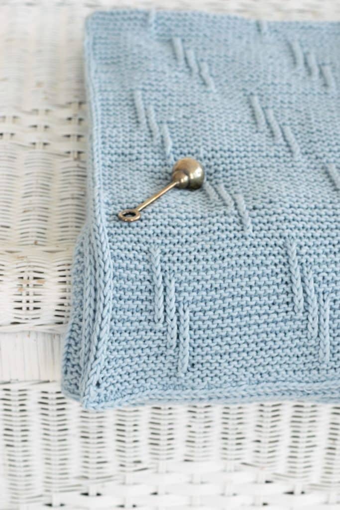 Garter stitch blanket.