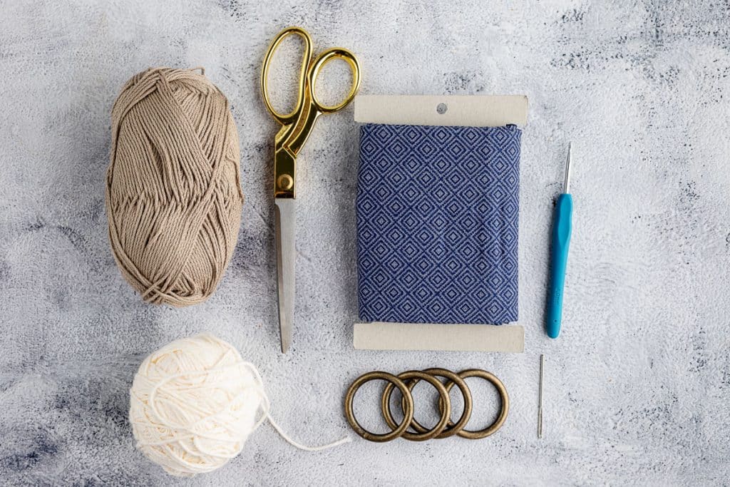 Material needed to make purse.