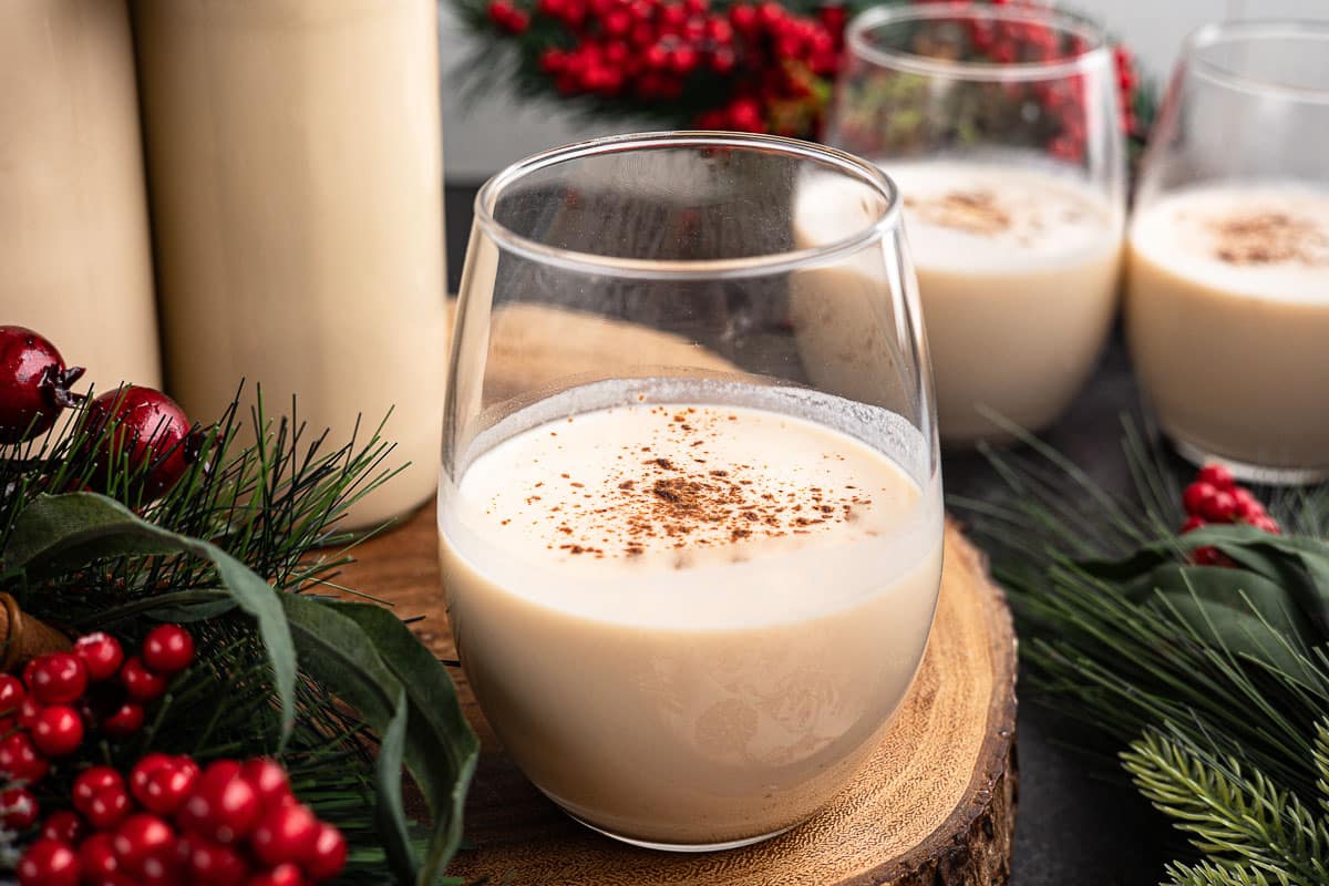 Spiked Eggnog · Nourish and Nestle