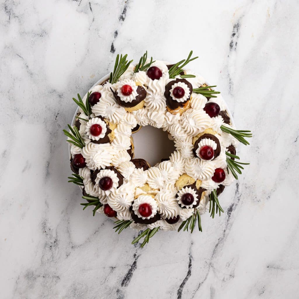 Christmas Profiteroles Wreath.