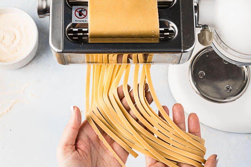Cut fettuccine noodles.