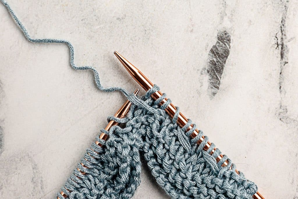 Working lace pattern of scarf.