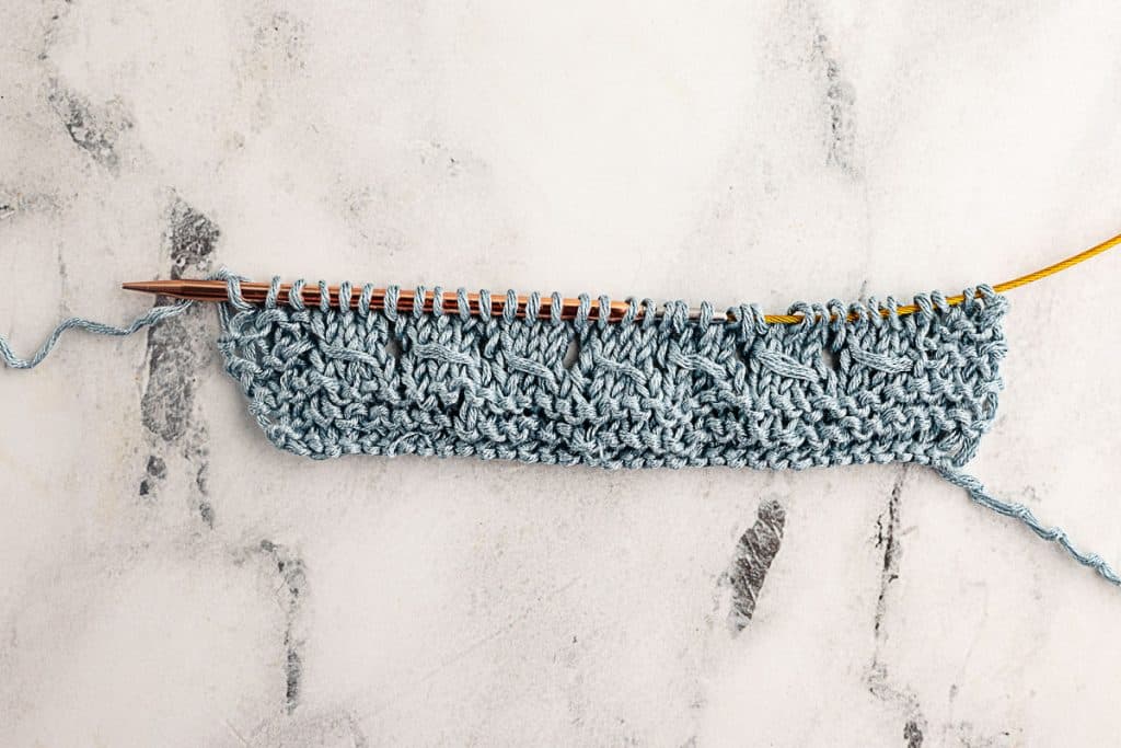 Knit scarf after row 8.