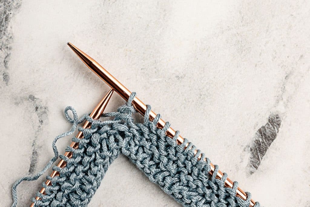 Working lace pattern of scarf.