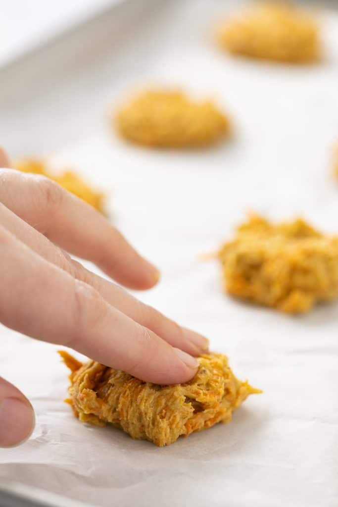 smooth out carrot cake sandwich cookies.
