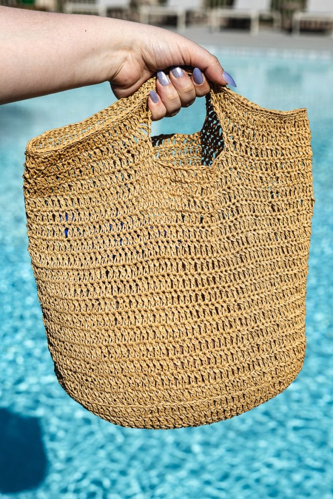 Crochet Beach Bag made with raffia yarn.