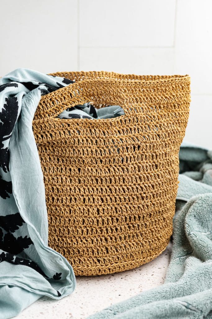 Crochet Beach Bag made with raffia yarn.