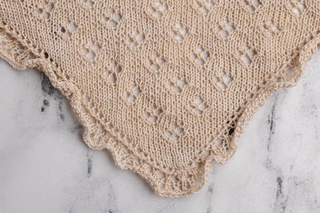 Ruffle border.