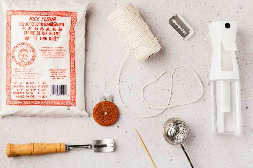Tools need to score sourdough.